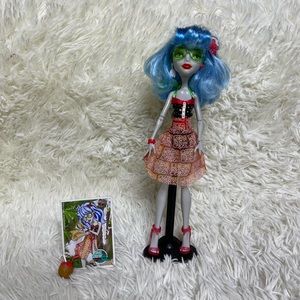 Monster High Skull Shores Ghoulia Yelps Doll